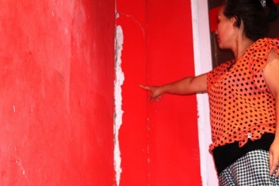 Nhiều nhà Hà Nội bị lún